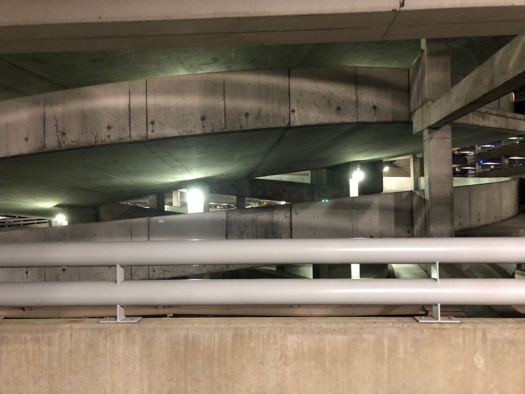 airport parking garage Minneapolis/St. Paul